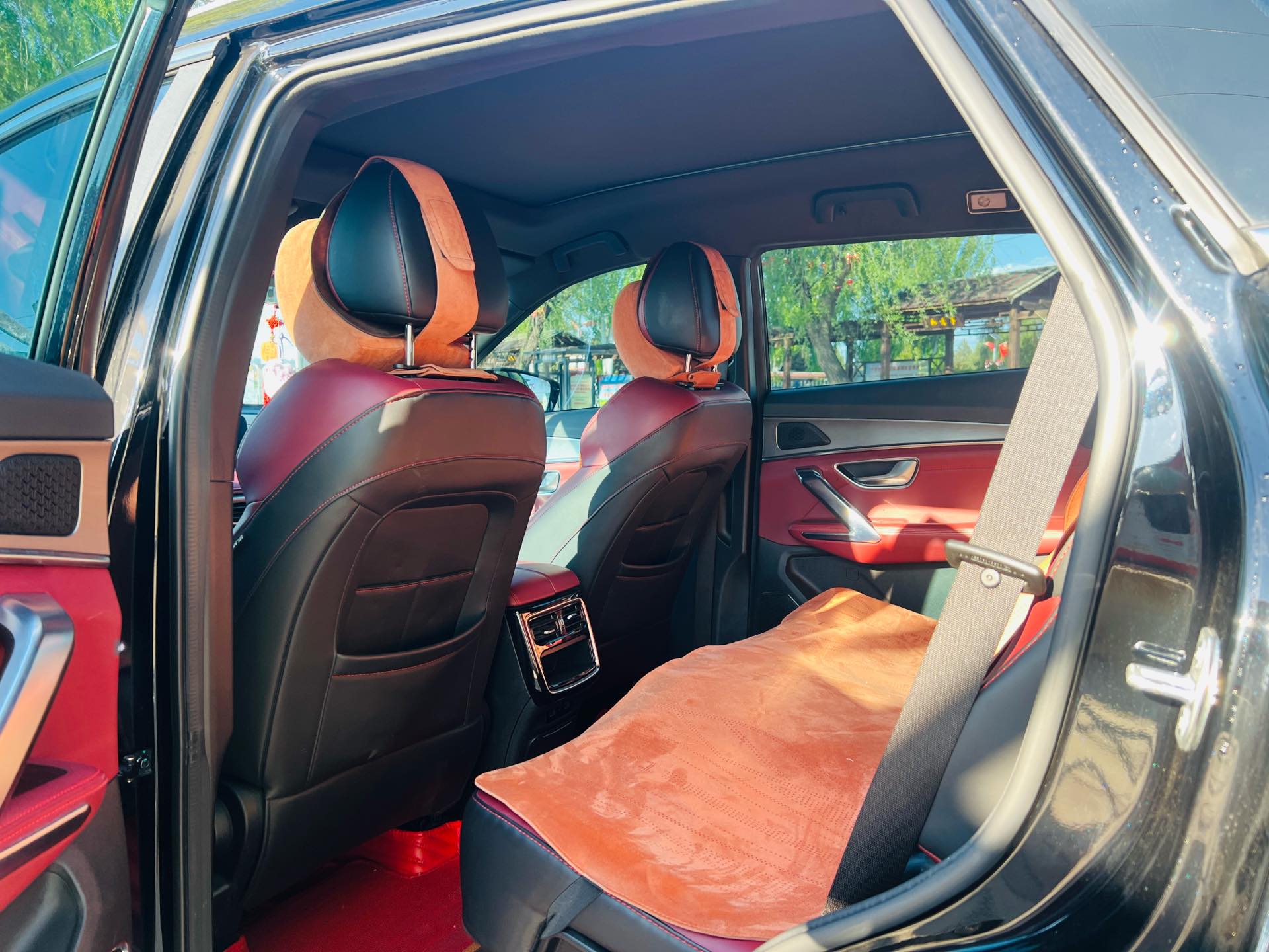 Jetour X70 PLUS 2023 car image #8