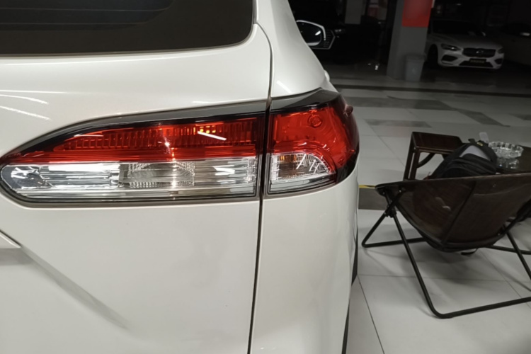 Toyota Corolla Cross 2022 #8 Toyota Corolla Cross 2022 car image #8