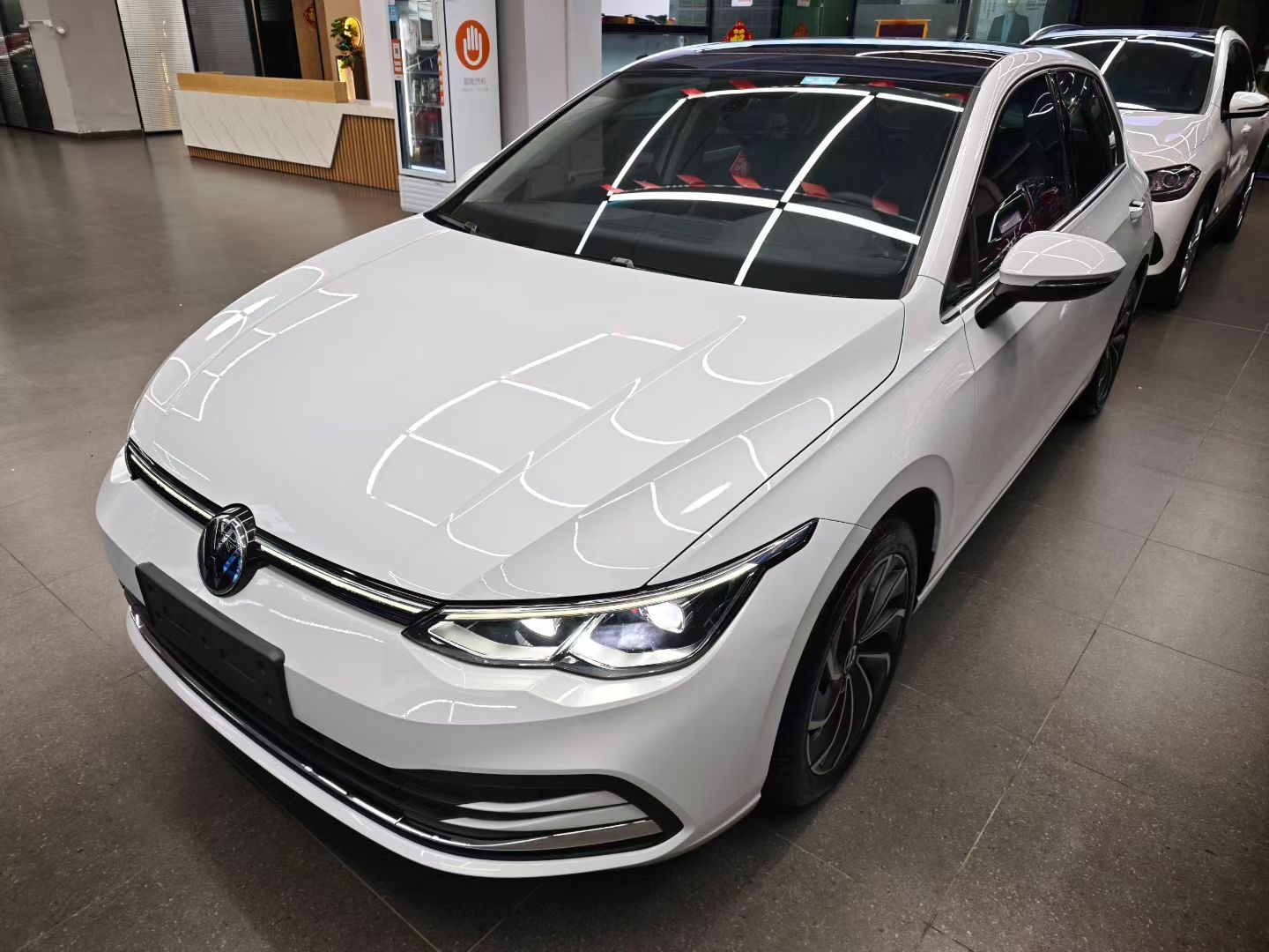 2020 2020 car image