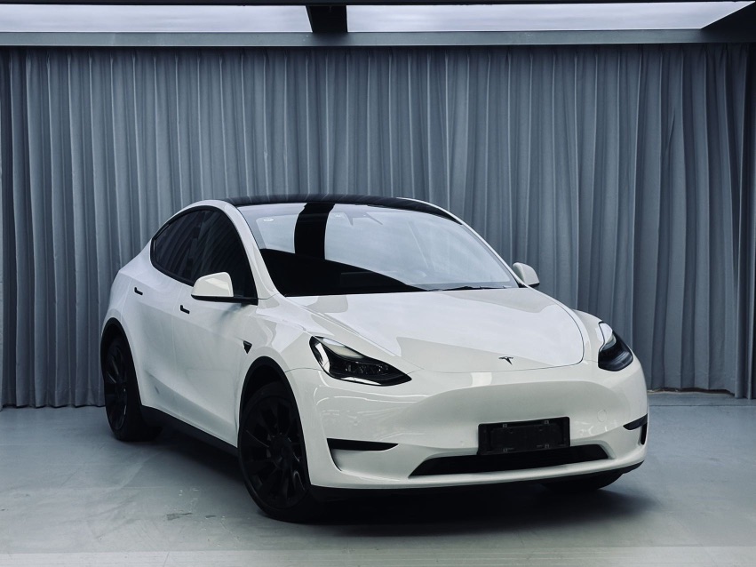 Tesla Model Y 2022 #3 Tesla Model Y 2022 car image #3
