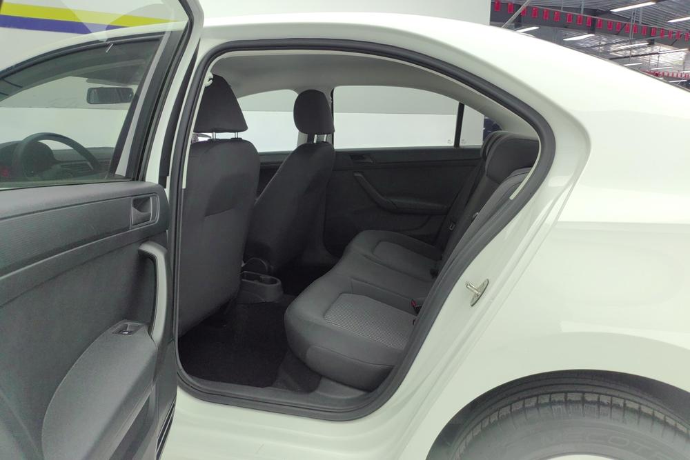 Volkswagen Santana 2021 car image #16
