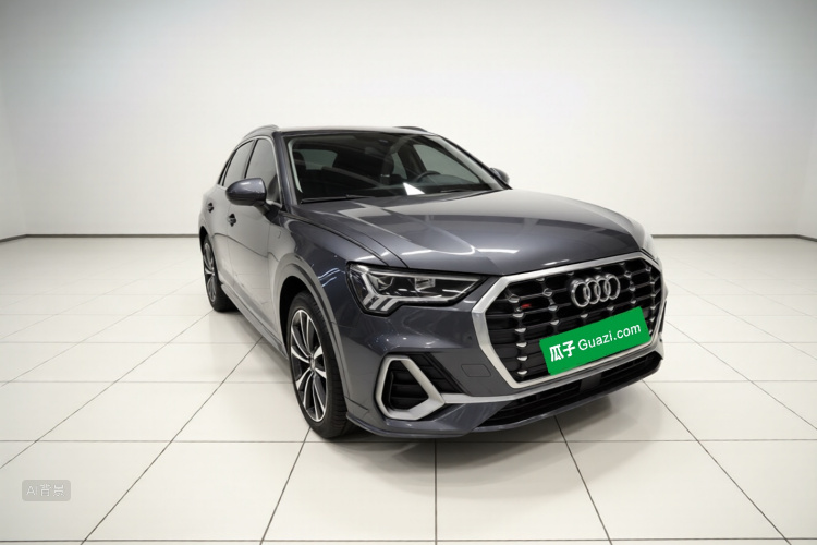 Audi Q3 2021 car image #4