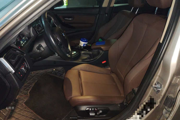 BMW 3 Series 2018 car image #17