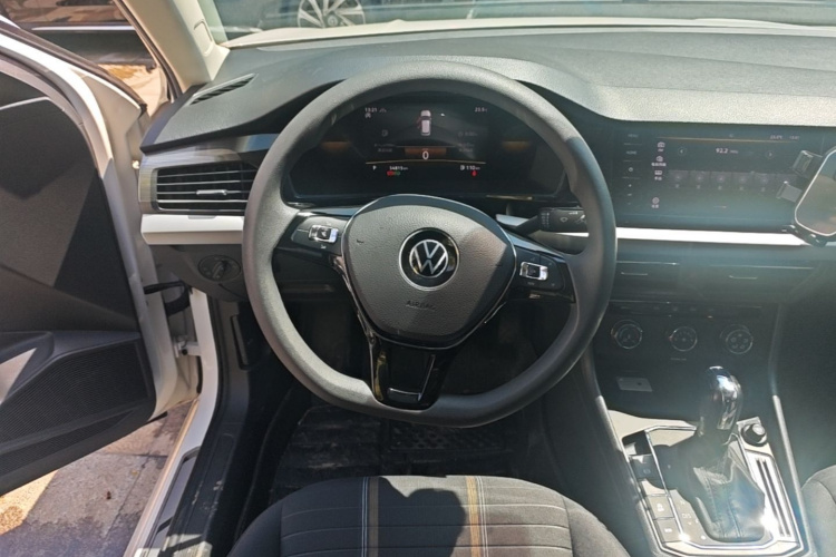 Volkswagen Lavida 2021 #15 Volkswagen Lavida 2021 car image #15