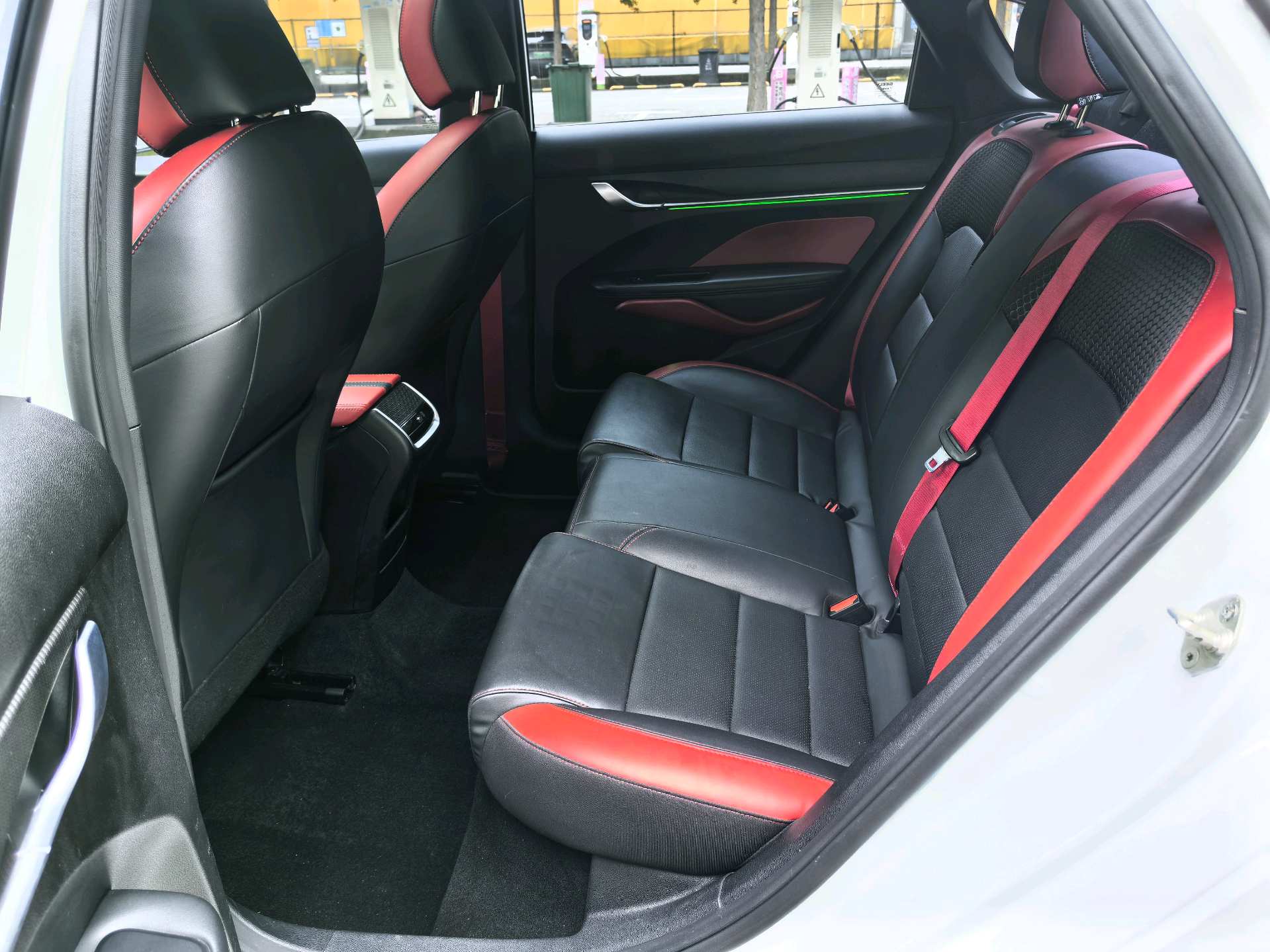 GEELY Binray 2021 image de voiture #8