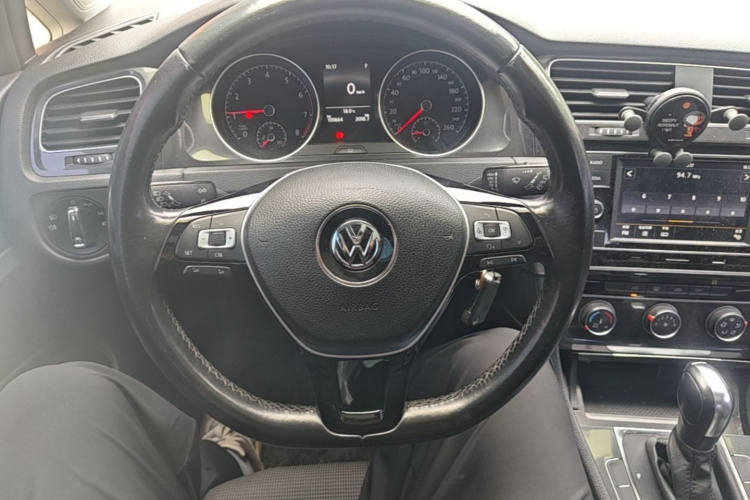 Volkswagen Golf 2018 #11 Volkswagen Golf 2018 car image #11