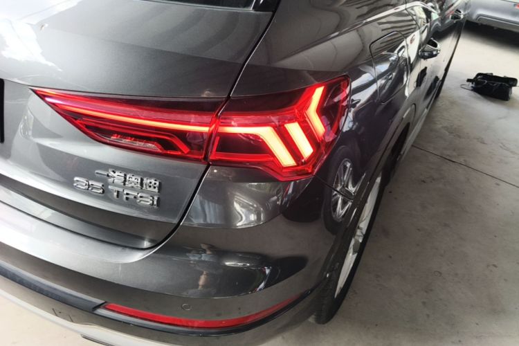 Audi Q3 2020 #8 Audi Q3 2020 car image #8