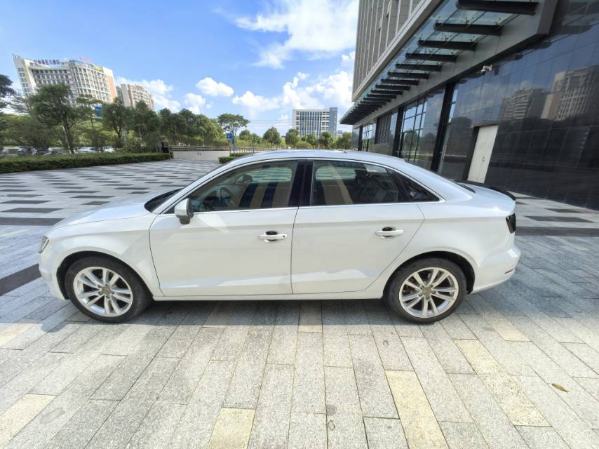 Audi A3 2015 car image #8
