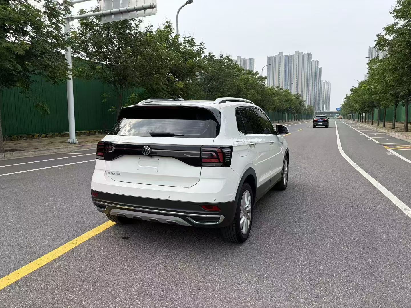 Volkswagen T-Cross 2022 immagine di auto #5