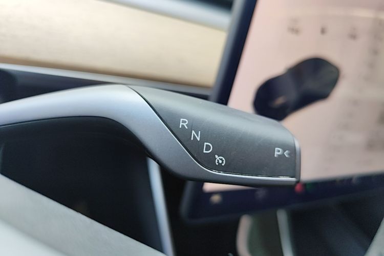 Tesla Model 3 2020 #14 Tesla Model 3 2020 car image #14