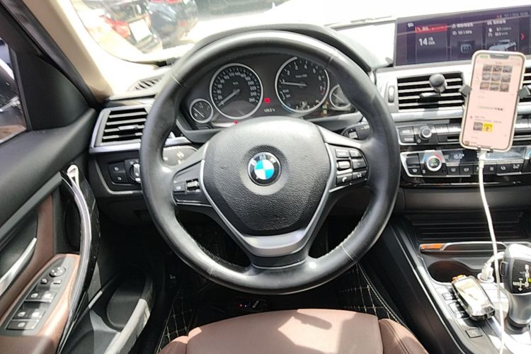 BMW 3 Series 2019 #11 BMW 3 Series 2019 car image #11