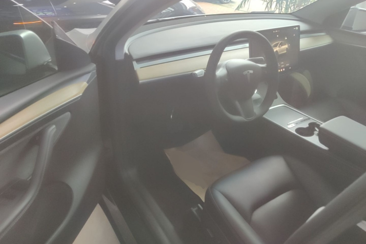 Tesla Model Y 2022 #16 Tesla Model Y 2022 immagine di auto #16