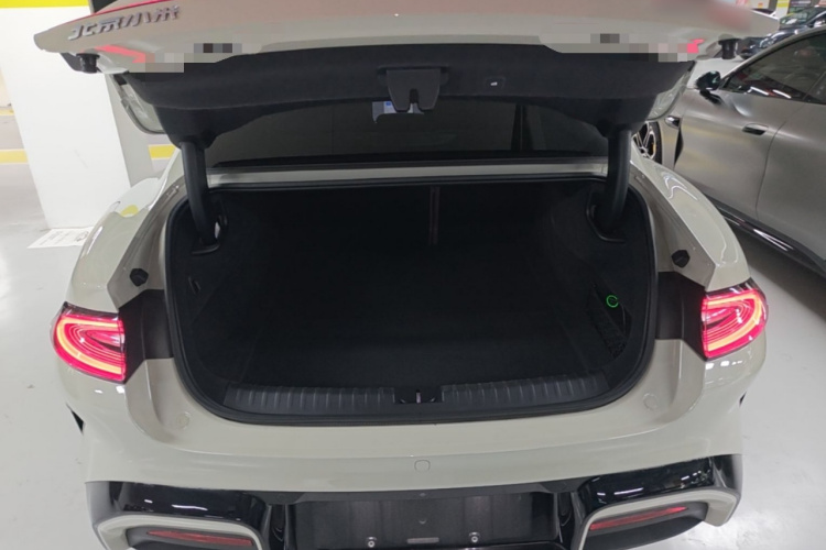 MI SU7 2024 car image #17
