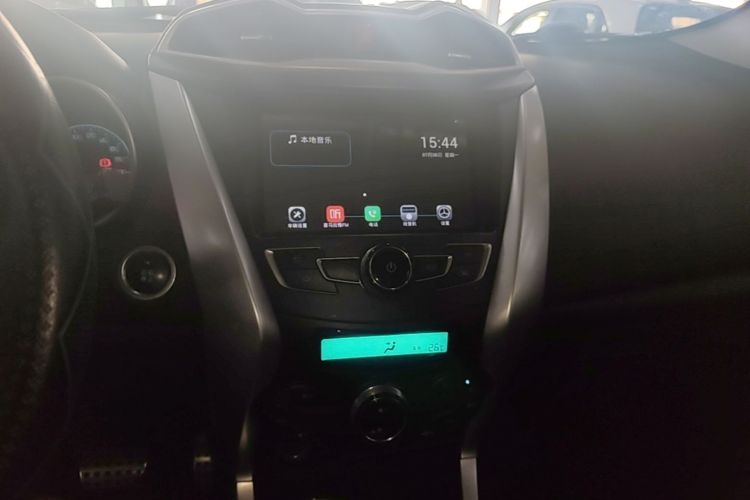 BYD Yuan 2017 #13 BYD Yuan 2017 car image #13