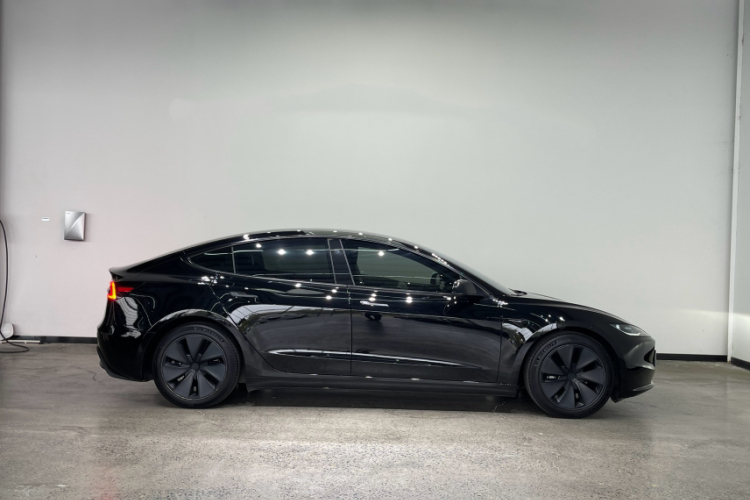 Tesla Model 3 2023 #5 Tesla Model 3 2023 car image #5