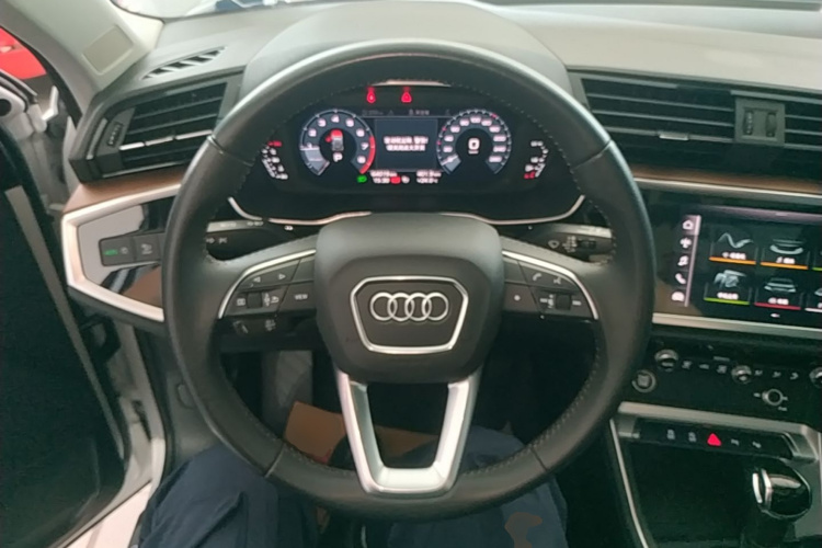 Audi Q3 2021 #11 Audi Q3 2021 car image #11