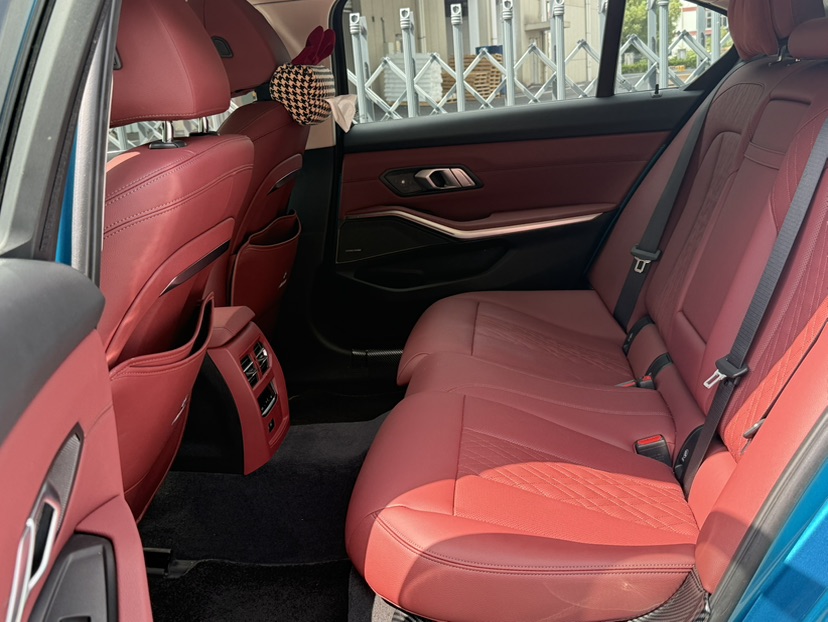 BMW i3 2023 car image #6