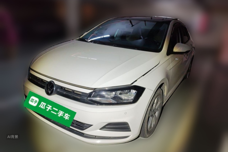 Volkswagen Polo 2022 car image #2