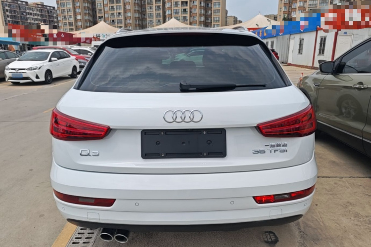 Audi Q3 2019 car image #6