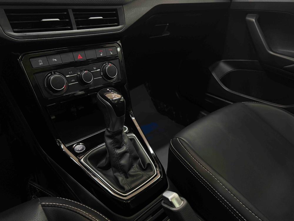 Volkswagen Tacqua 2021 car image #16
