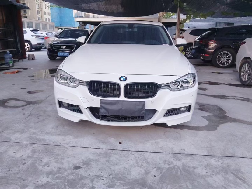BMW 3 Series 2018 car image #2