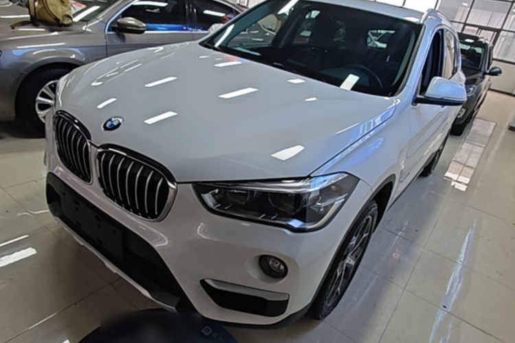 BMW X1 2018 car image #2