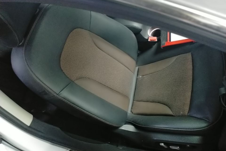 Audi Q3 2017 car image #24