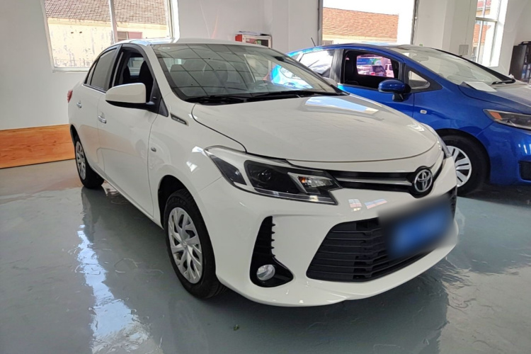 Toyota Vios 2023 imagen de coche #6