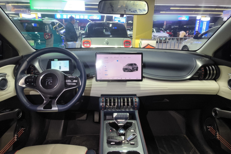 BYD Yuan Plus 2023 صورة سيارة #10