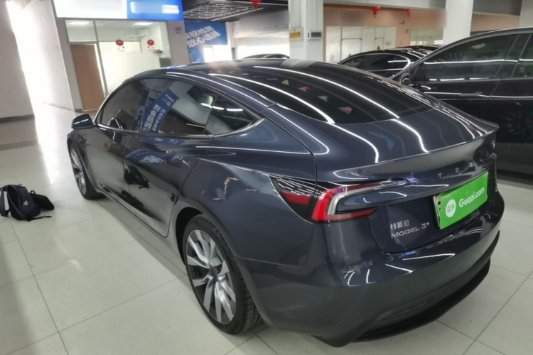 Tesla Model 3 2023 #5 Tesla Model 3 2023 car image #5