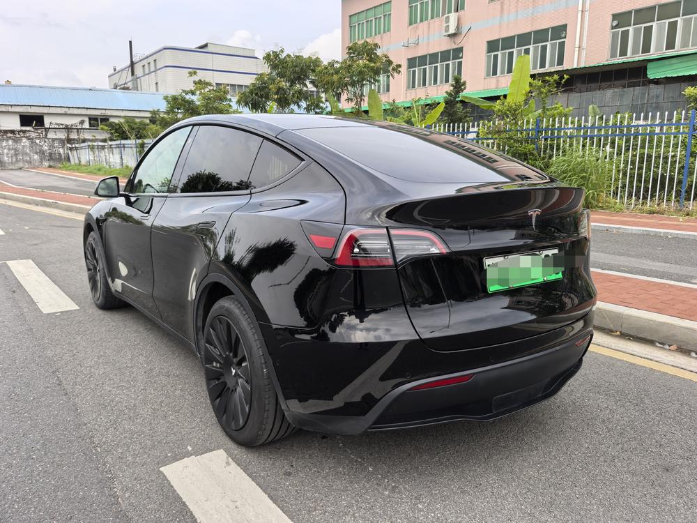 Tesla Model Y 2021 #4 Tesla Model Y 2021 car image #4