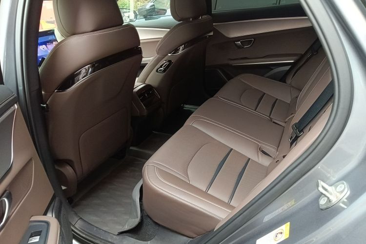 BYD Han 2022 immagine di auto #17