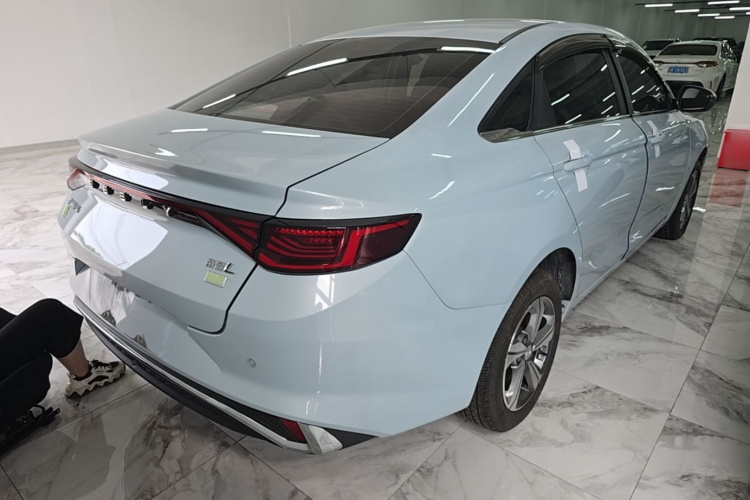 GEELY Emgrand L HiP 2022 صورة سيارة #7