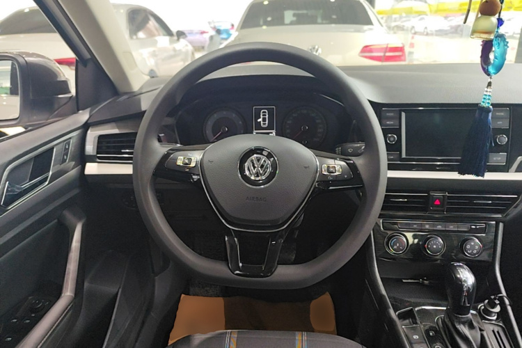 Volkswagen Lavida 2018 #11 Volkswagen Lavida 2018 изображение автомобиля #11