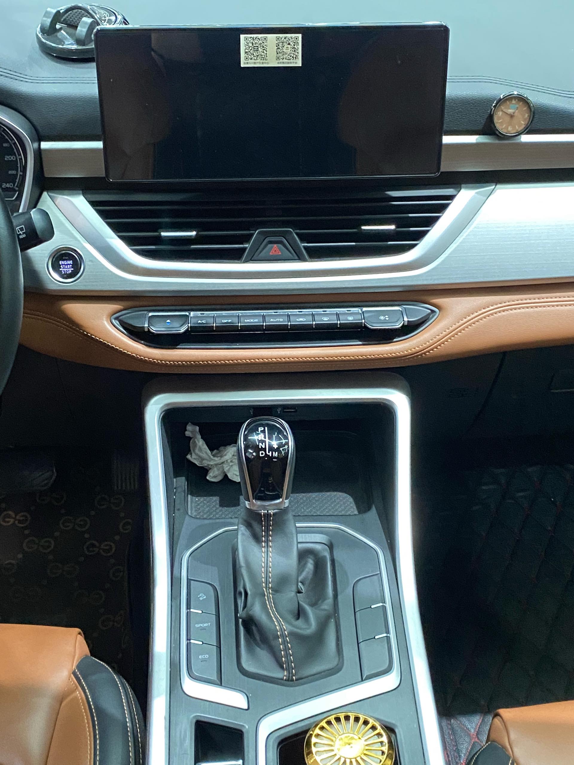 GEELY Vision X6 2020 car image #8