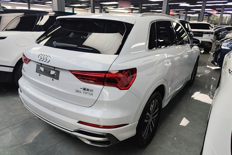 Audi Q3 2021 #7 Audi Q3 2021 car image #7