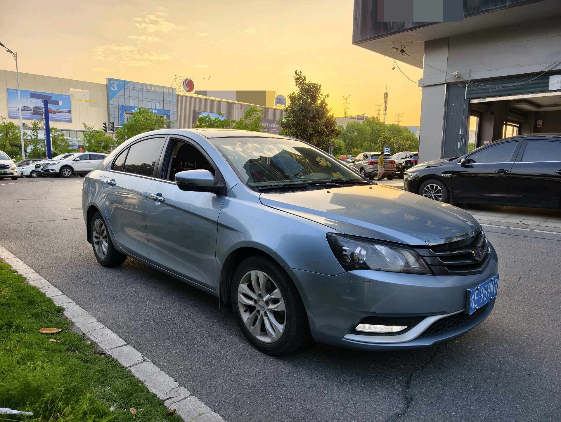 GEELY Emgrand 2015 #3 GEELY Emgrand 2015 imagen de coche #3