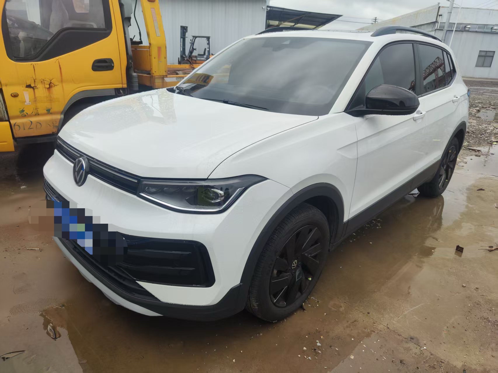 Volkswagen Tharu 2025 car image 