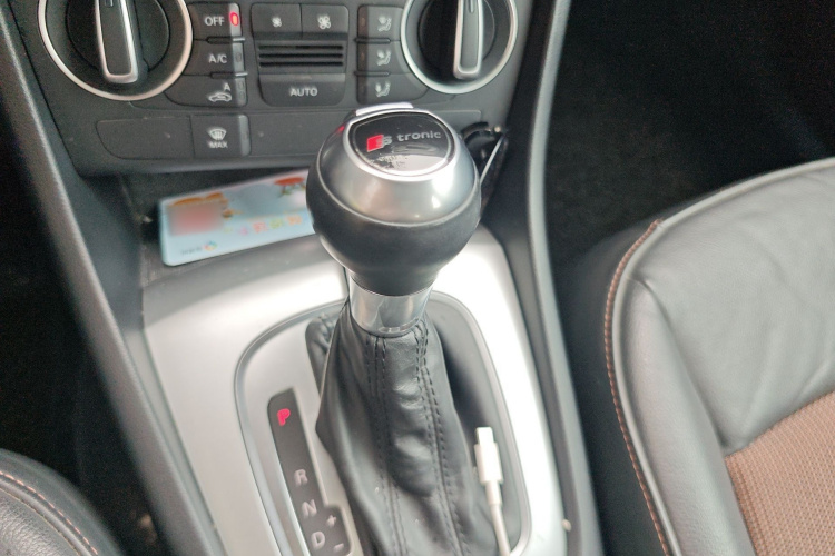 Audi Q3 2016 #18 Audi Q3 2016 car image #18