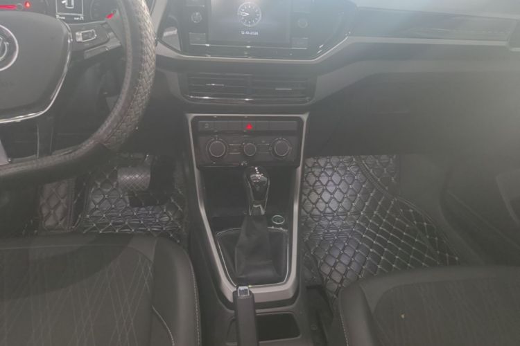 Volkswagen T-Cross 2020 #13 Volkswagen T-Cross 2020 immagine di auto #13