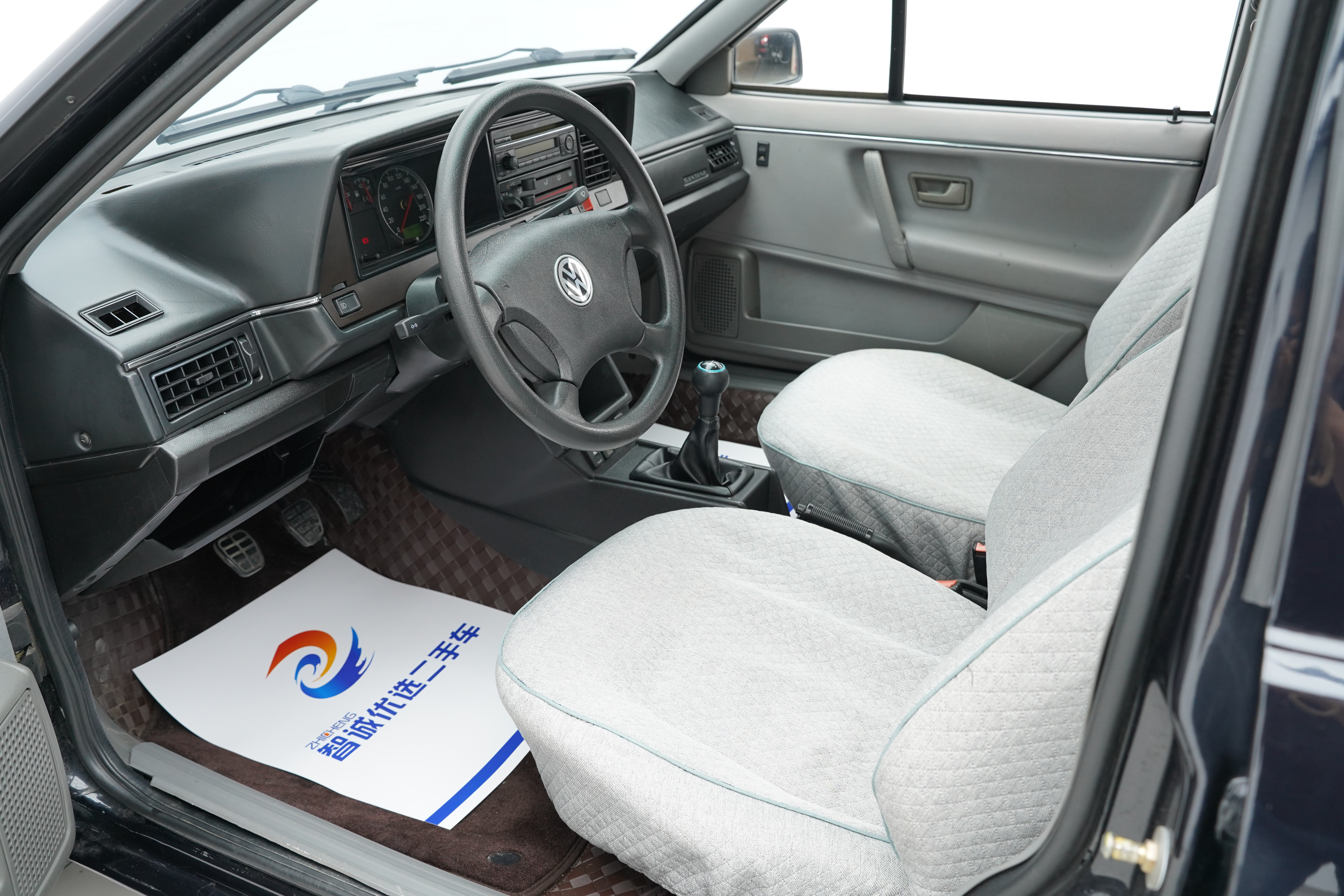Volkswagen Santana Classic 2010 #3 Volkswagen Santana Classic 2010 car image #3