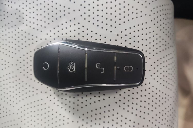 BYD Yuan Plus 2023 immagine di auto #9