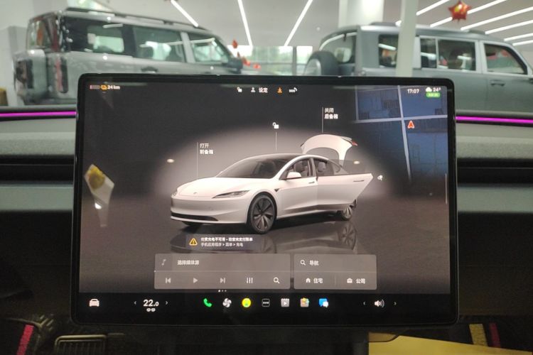 Tesla Model 3 2025 #13 Tesla Model 3 2025 car image #13