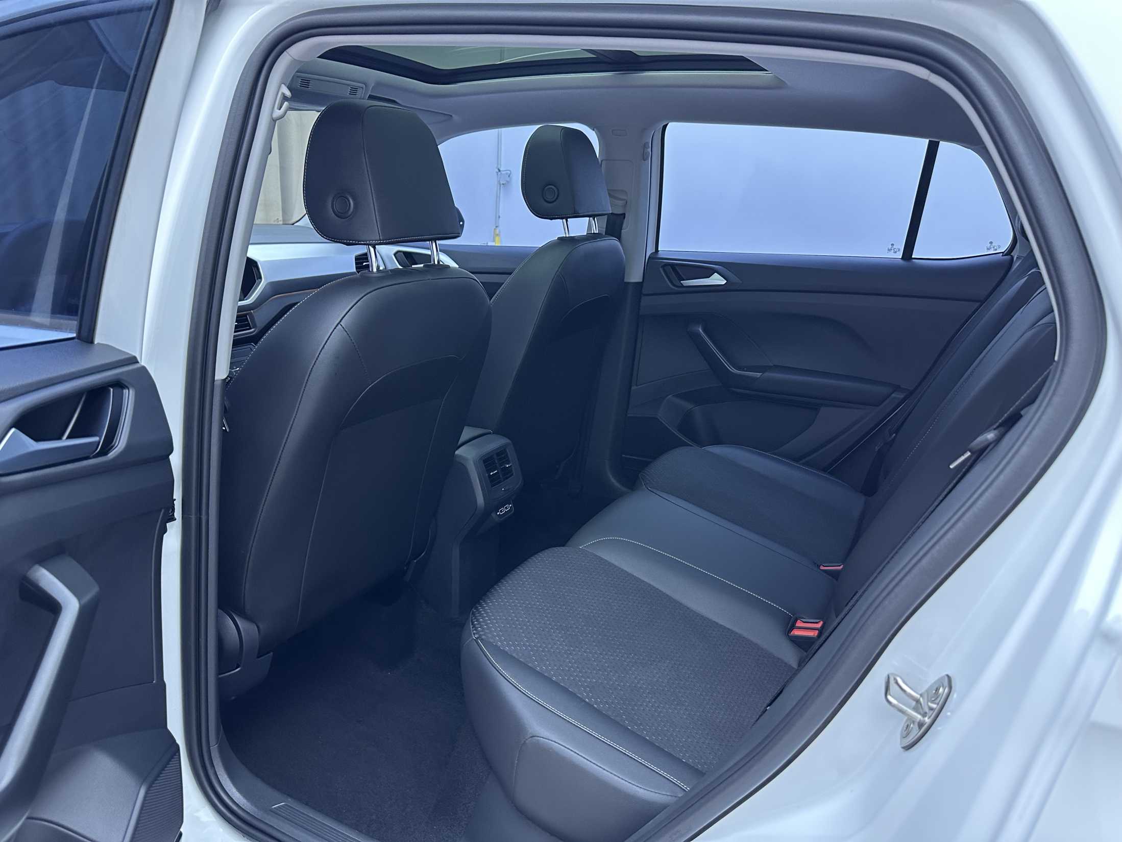 Volkswagen Tacqua 2023 #8 Volkswagen Tacqua 2023 صورة سيارة #8