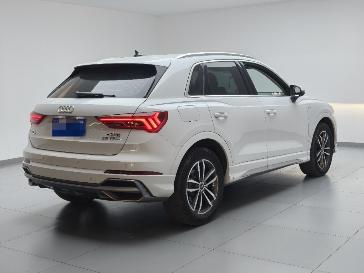 Audi Q3 2022 #2 Audi Q3 2022 car image #2