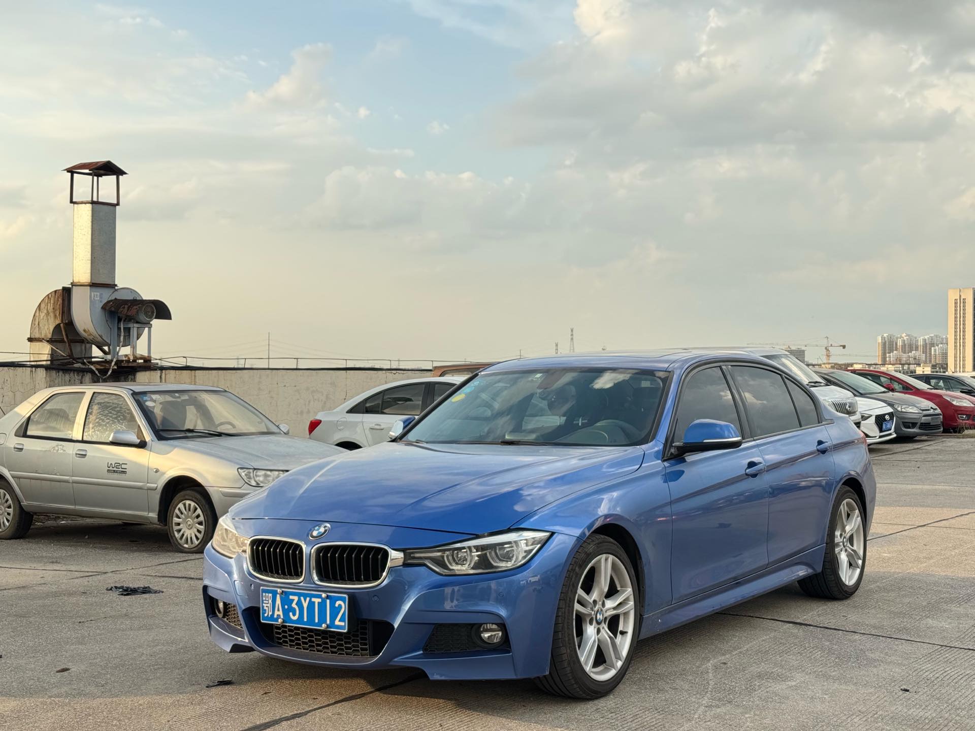 2017 2017 car image