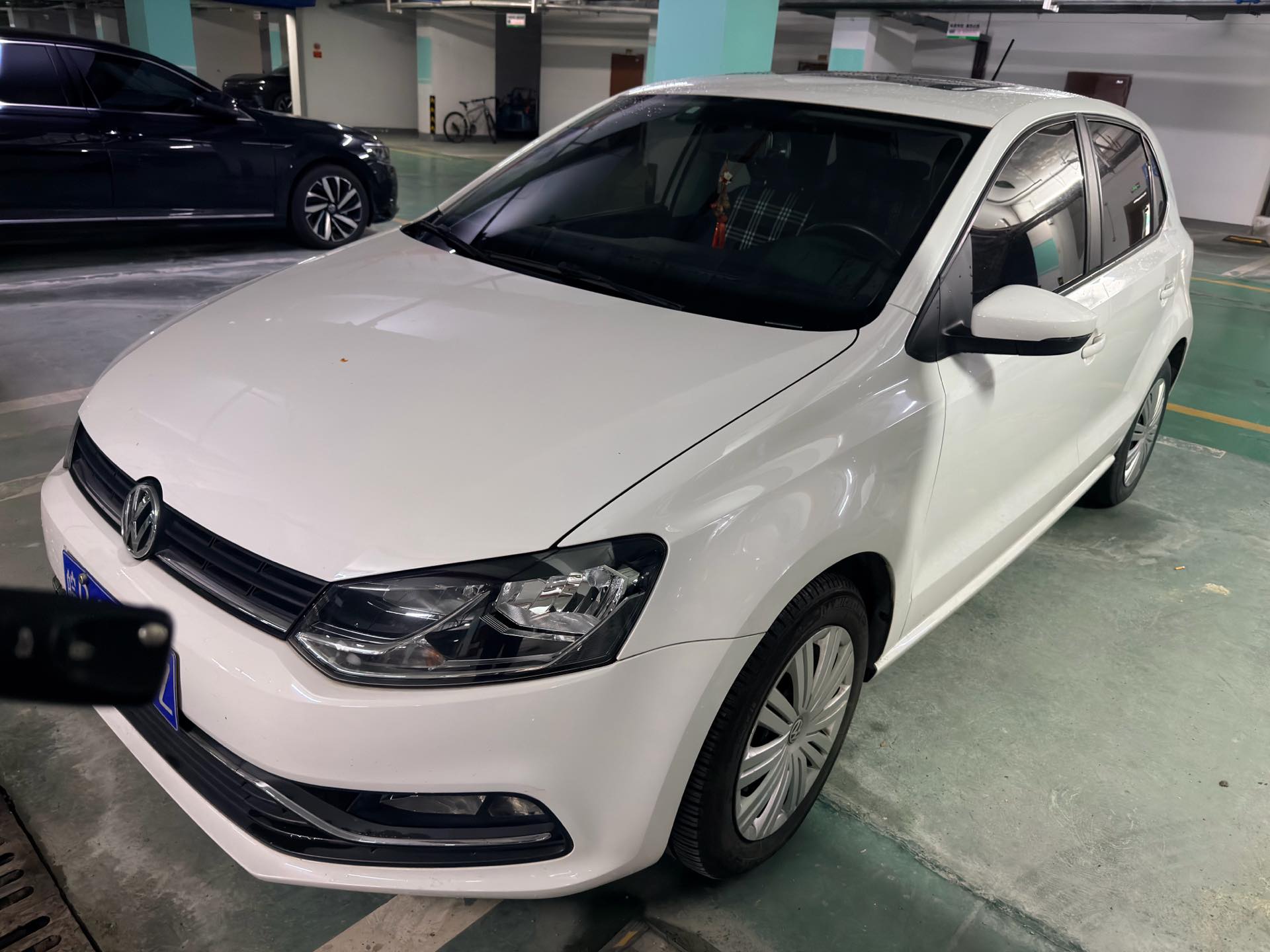 Volkswagen Polo 2017 car image 