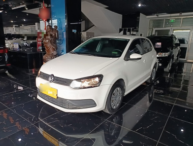 Volkswagen Polo 2019 car image 