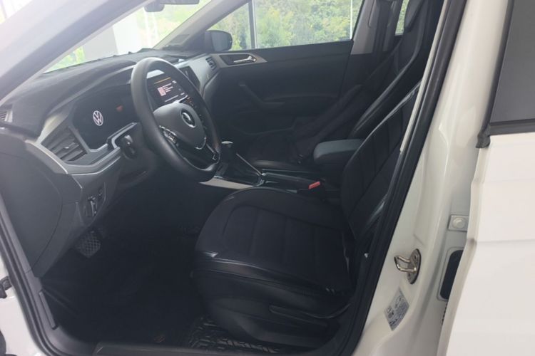 Volkswagen Polo 2023 car image #15