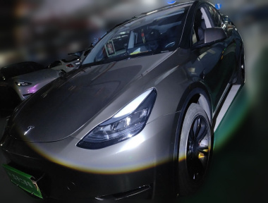 Tesla Model Y 2024 Tesla Model Y 2024 car image